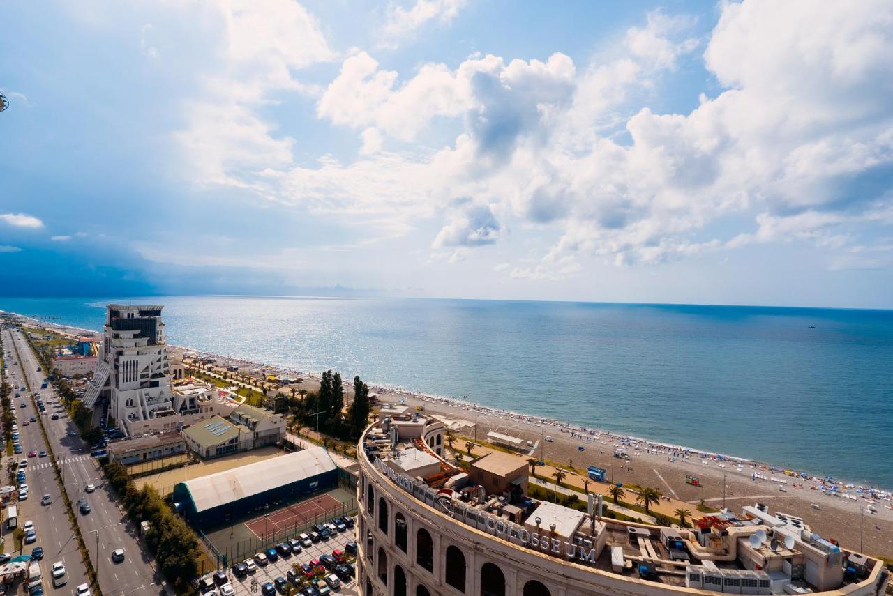 Apartment In Batumi Kültér fotó