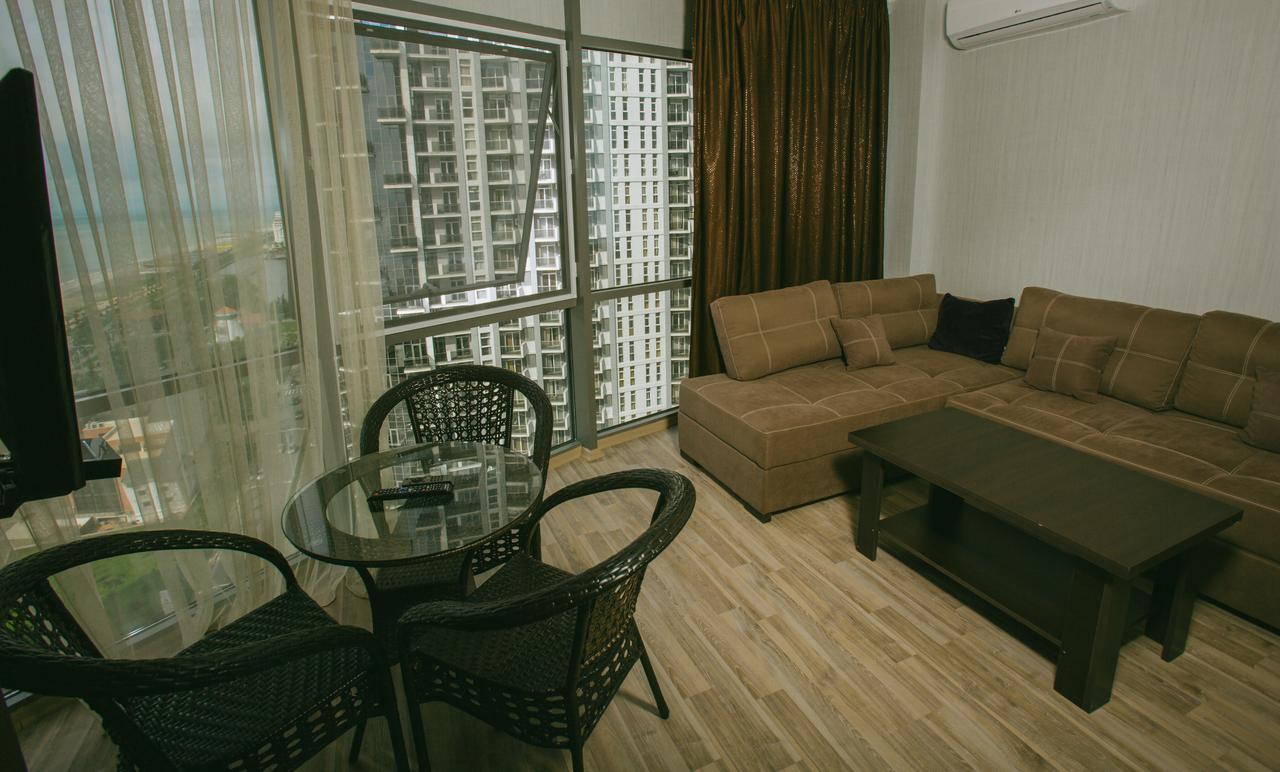 Apartment In Batumi Kültér fotó